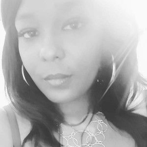 Meet your Posher, Toya